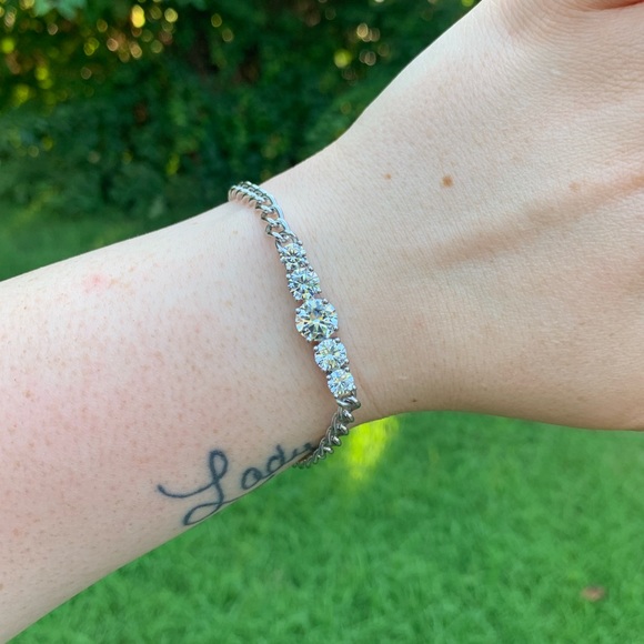 Quality Rhinestone Chain Bracelet - Picture 11 of 16